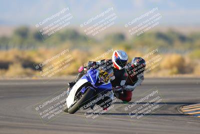 media/Nov-19-2023-CVMA (Sun) [[1f3d1b7ccb]]/Race 17 Amateur Supersport Middleweight/